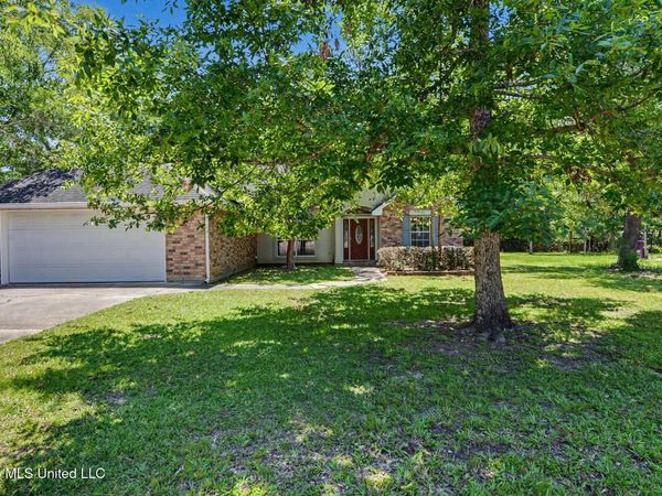 632 Kalipekona Court, Diamondhead, MS 39525