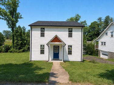 1260 College Park, Fairmont, WV 26554