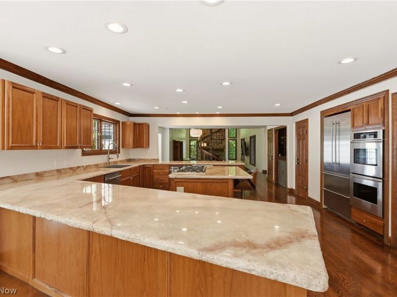 5360 Som Center Road , Solon, OH 44139 Photo 10