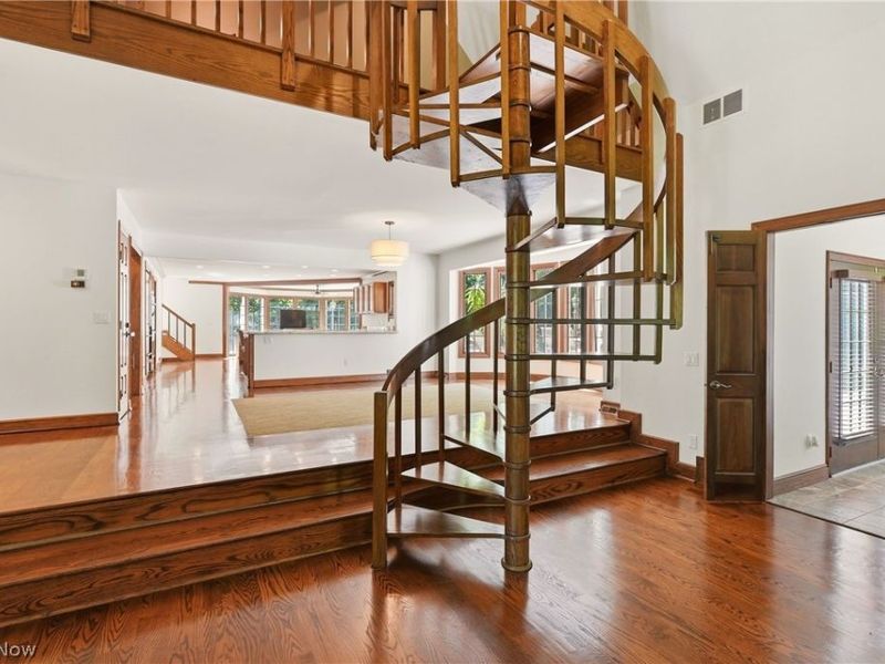 5360 Som Center Road , Solon, OH 44139 Photo 5