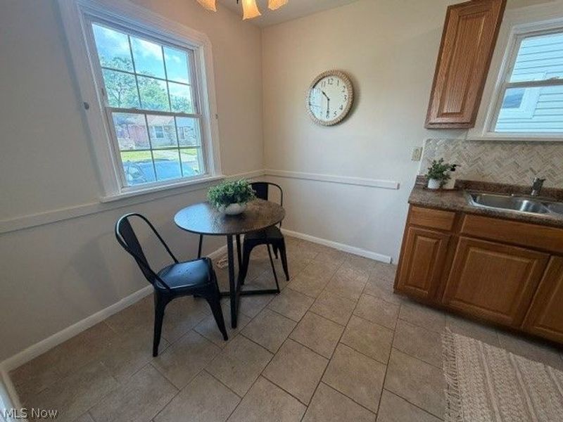 11813 Willard Avenue , Garfield Heights, OH 44125 Photo 7