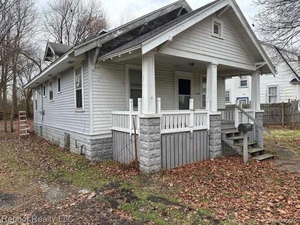 1928 Lincoln Avenue , Saginaw, MI 48601
