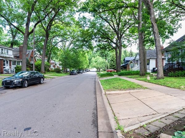 735 Withington Street, Ferndale, MI 48220