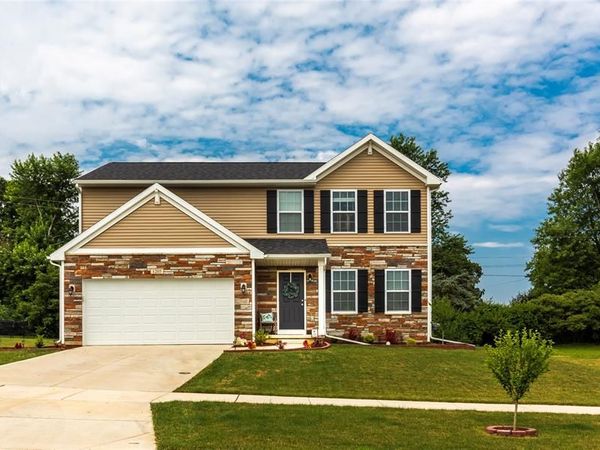 1205 Lancaster Street , Lapeer, MI 48446