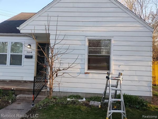 3104 Roberts Street , Saginaw, MI 48601