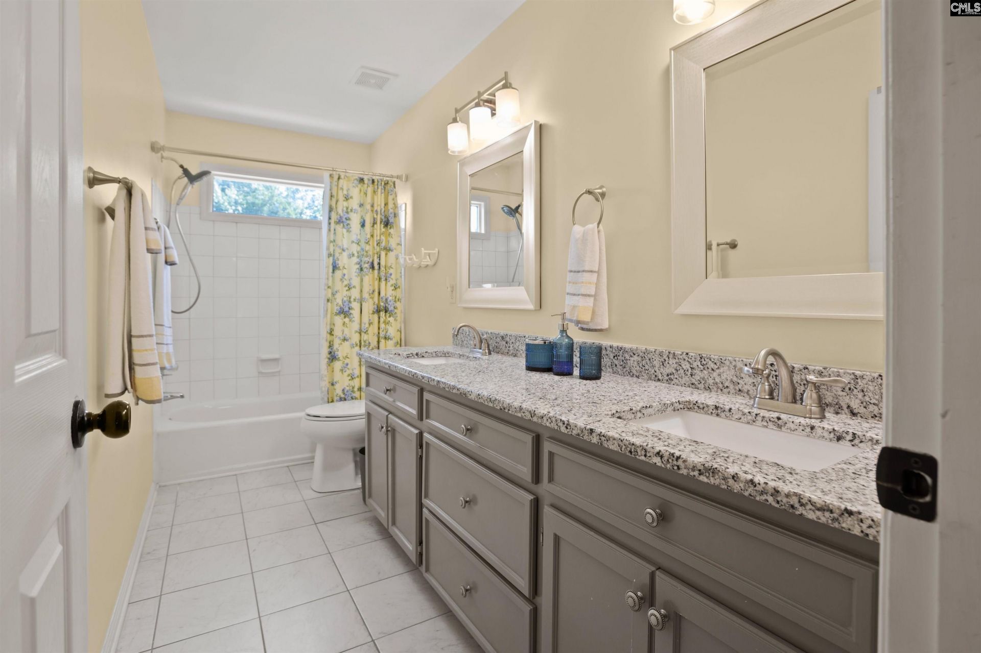 312 River Crossing Court  Photo 16