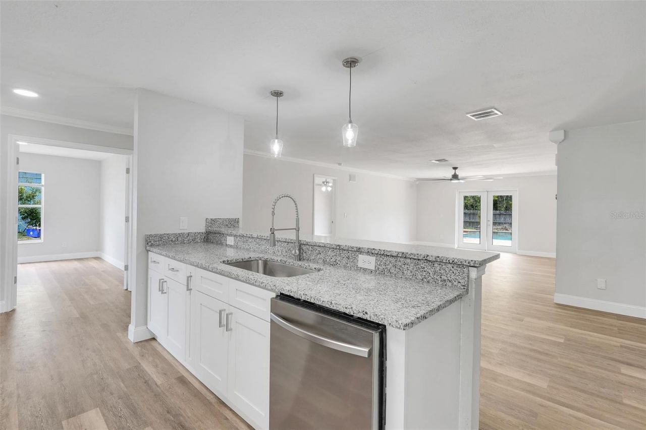 146 Lake Catherine Circle , Groveland, FL 34736 Photo