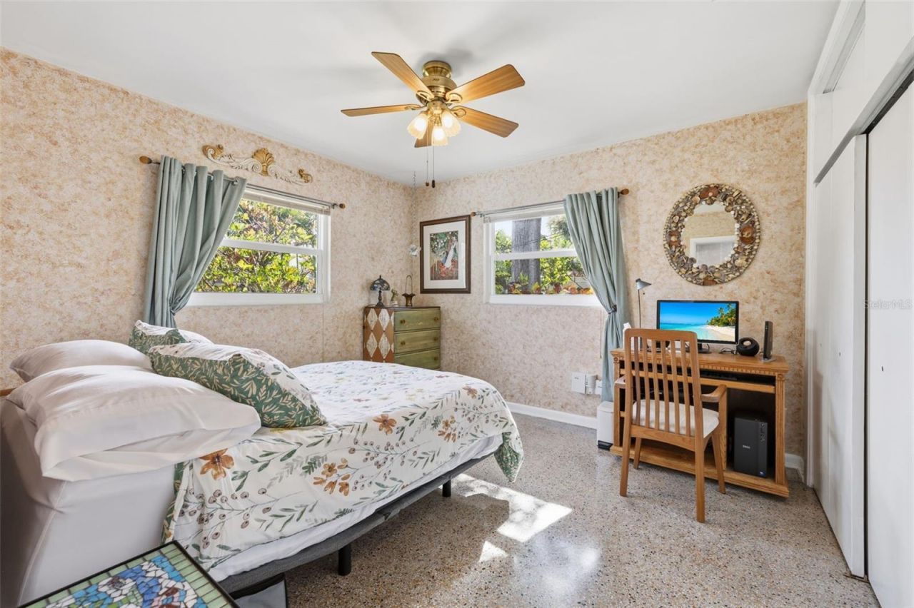 3733 Harbor Heights Drive , Largo, FL 33774 Photo