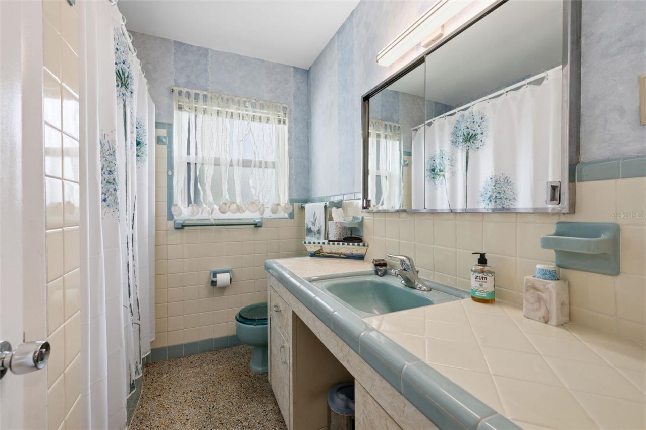 3733 Harbor Heights Drive , Largo, FL 33774 Photo