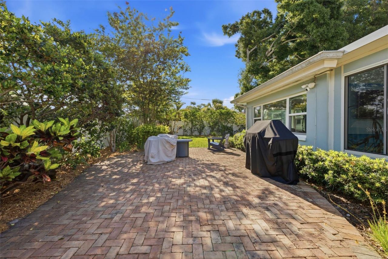 3733 Harbor Heights Drive , Largo, FL 33774 Photo