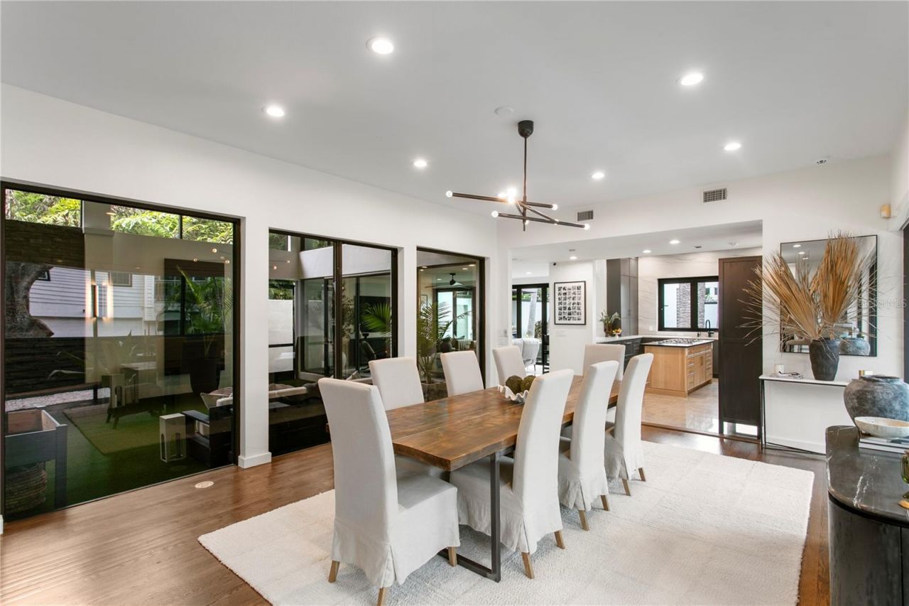 2515 W Shell Point Road, Tampa, FL 33611 Photo