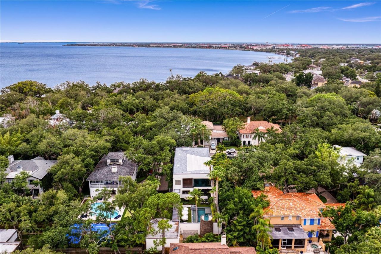 2515 W Shell Point Road, Tampa, FL 33611 Photo