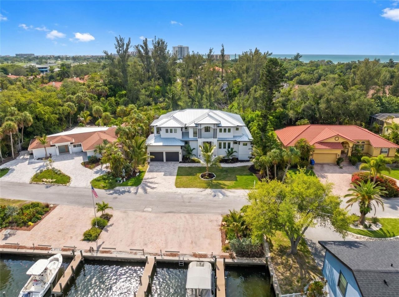 626 Buttonwood Drive, Longboat Key, FL 34228 Photo