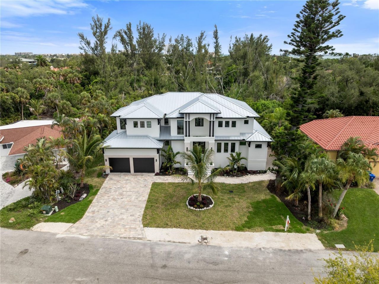 626 Buttonwood Drive, Longboat Key, FL 34228 Photo