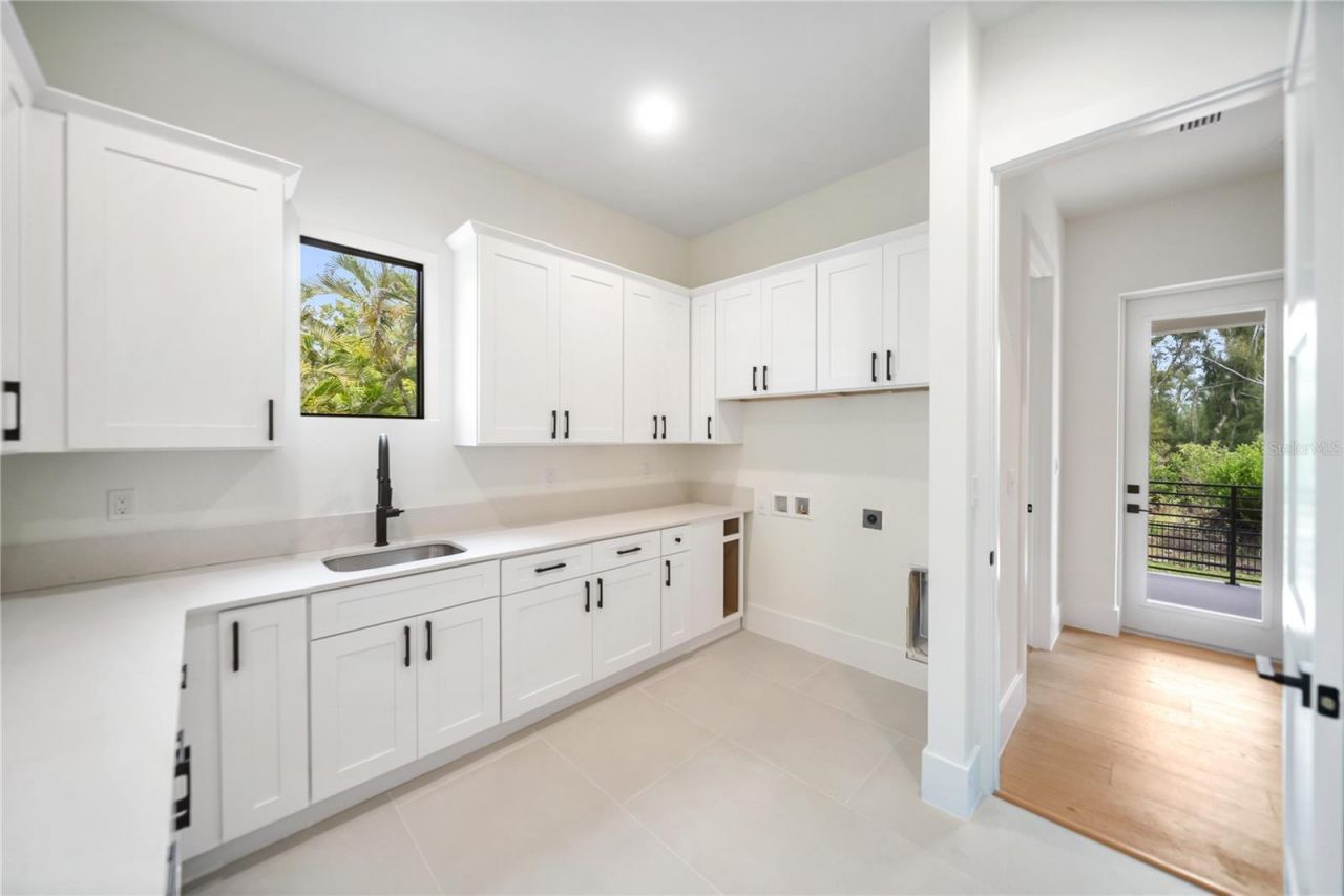 626 Buttonwood Drive, Longboat Key, FL 34228 Photo