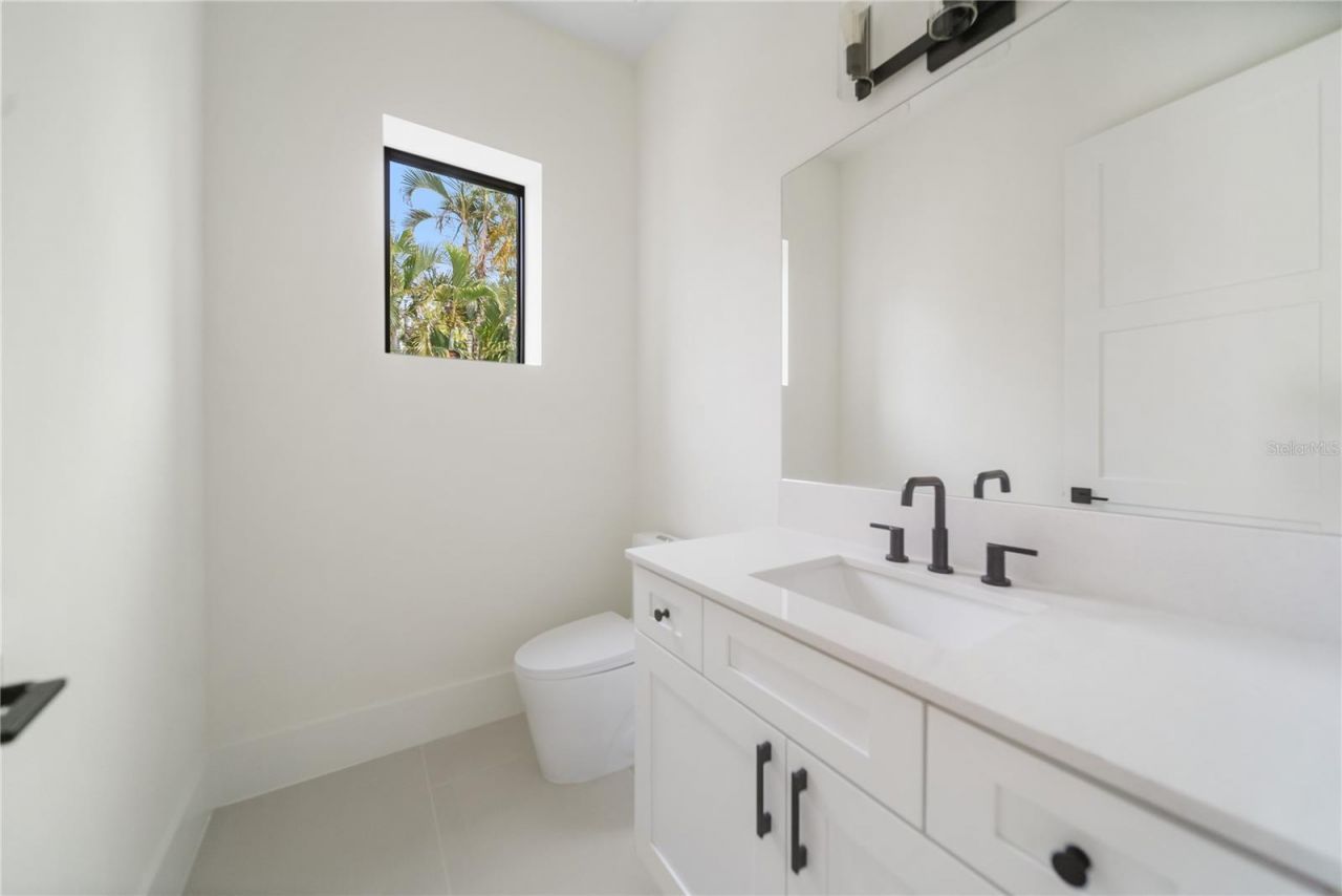 626 Buttonwood Drive, Longboat Key, FL 34228 Photo