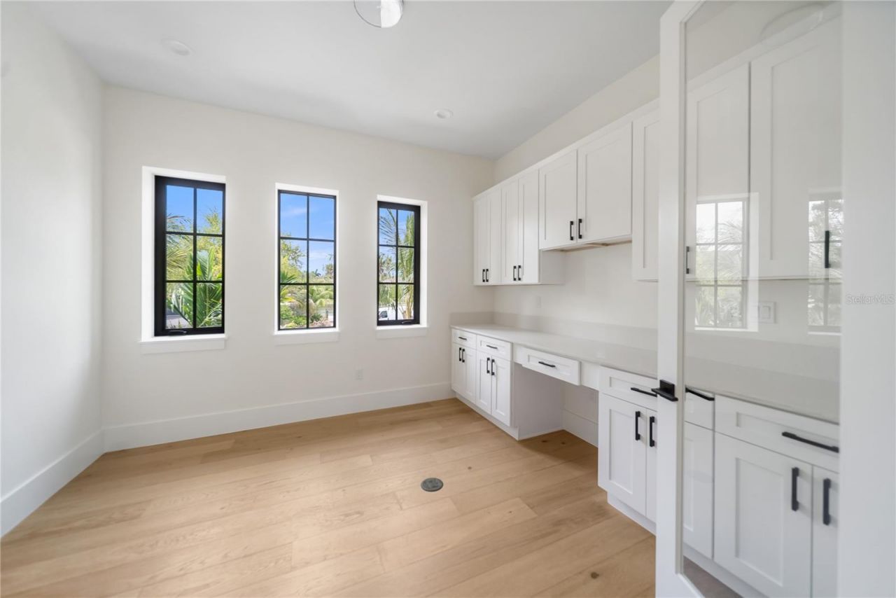 626 Buttonwood Drive, Longboat Key, FL 34228 Photo