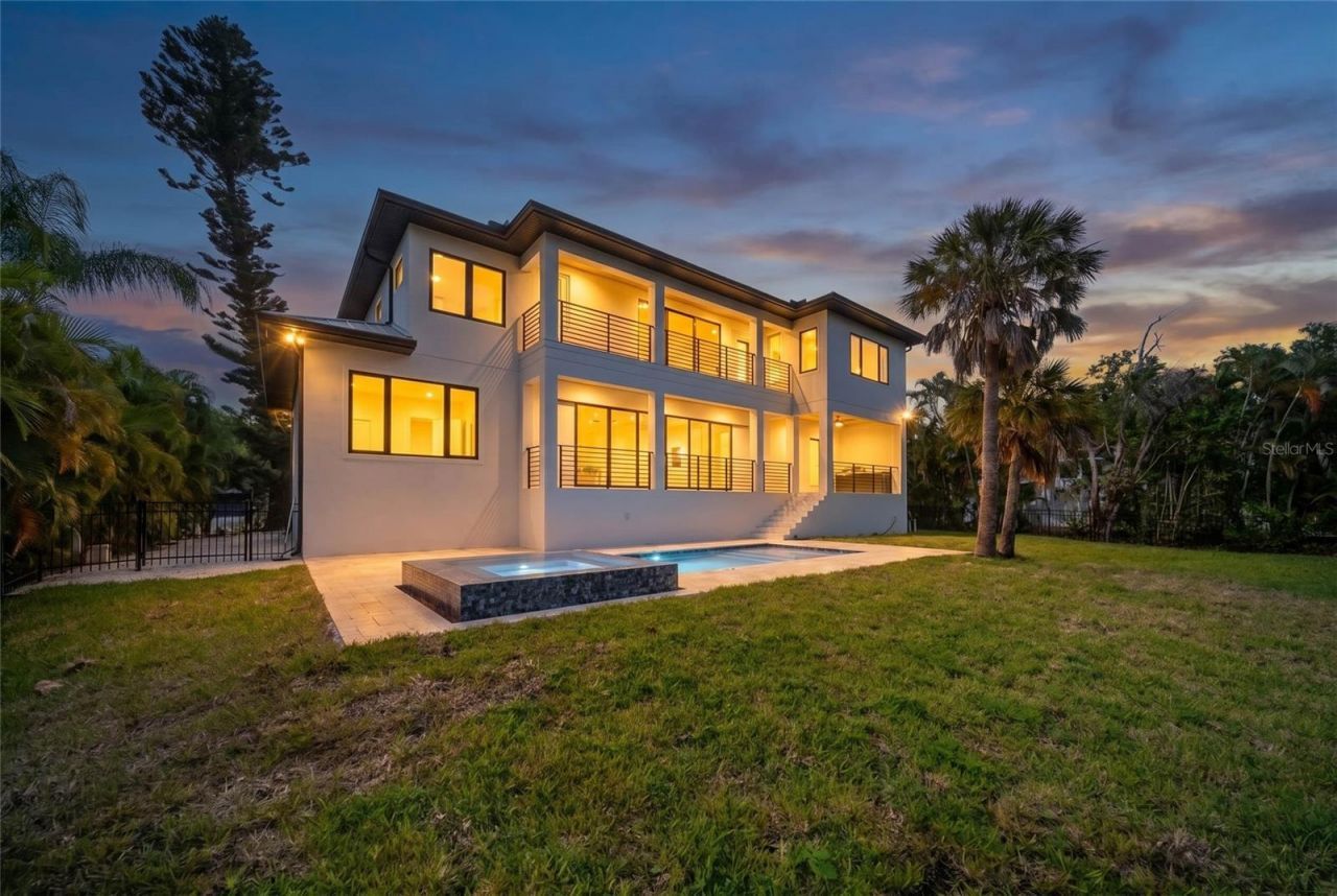 626 Buttonwood Drive, Longboat Key, FL 34228 Photo