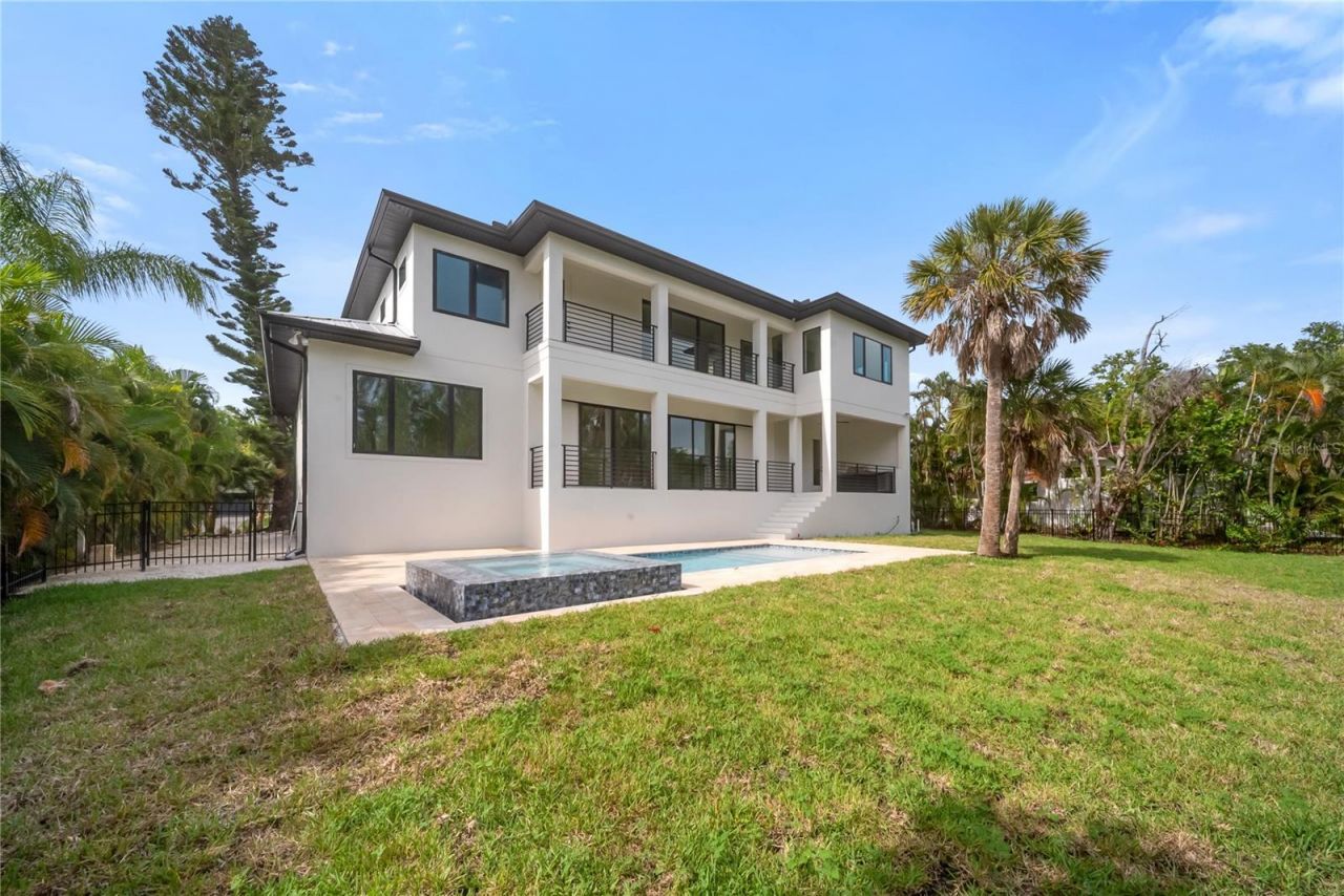 626 Buttonwood Drive, Longboat Key, FL 34228 Photo