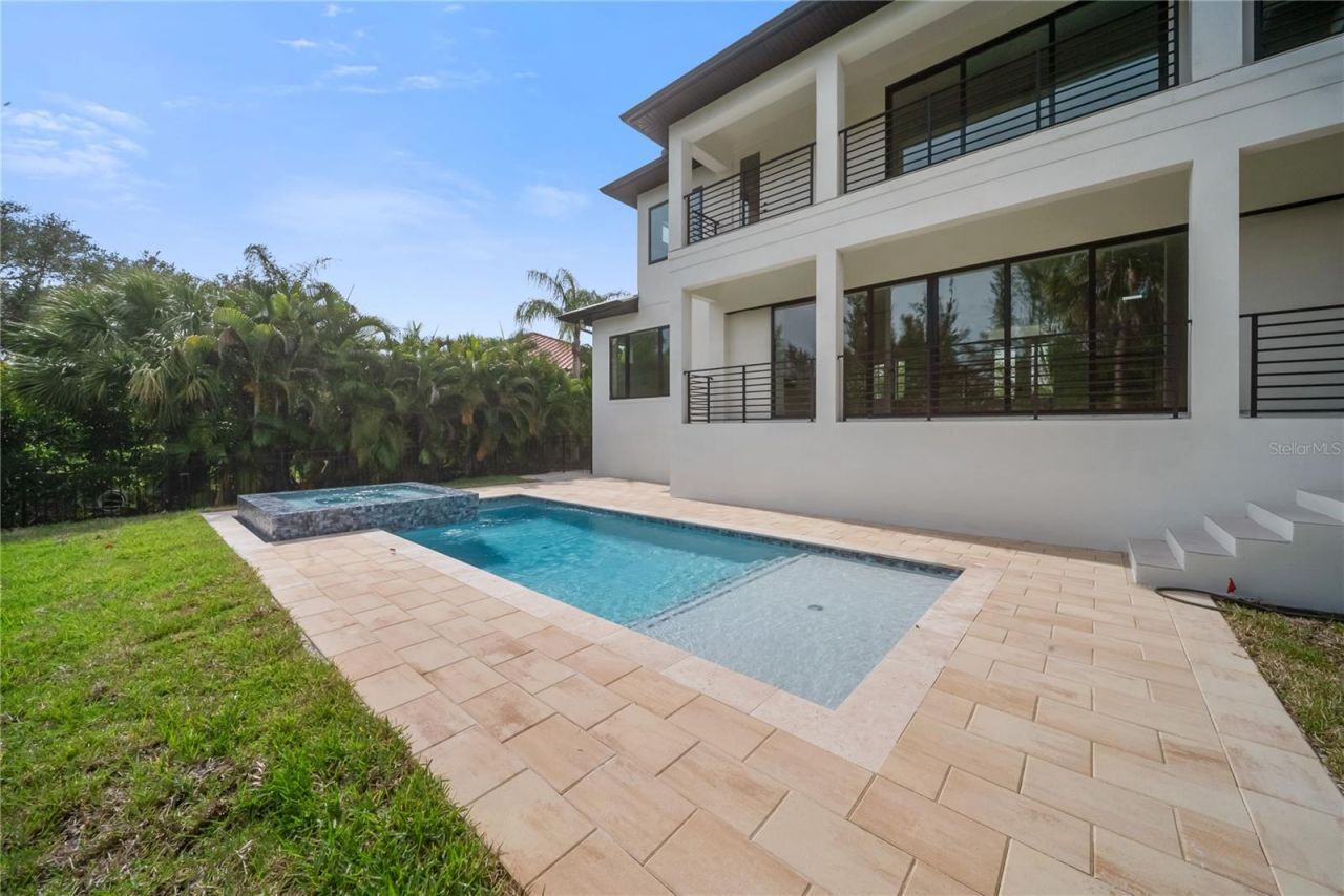 626 Buttonwood Drive, Longboat Key, FL 34228 Photo