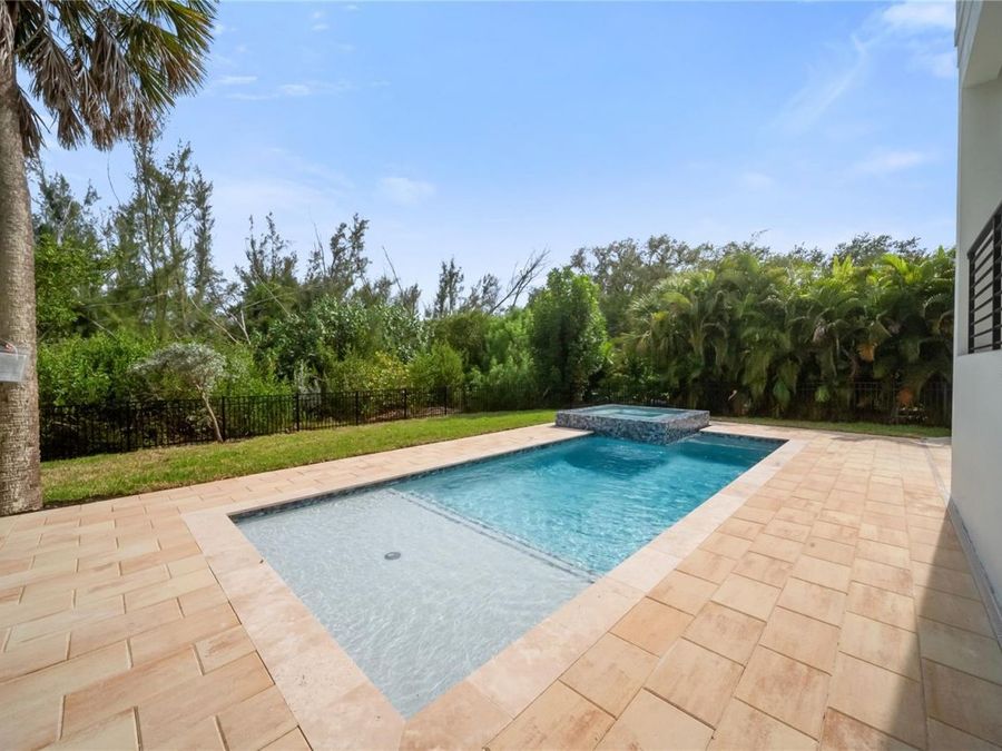 Property Image 74