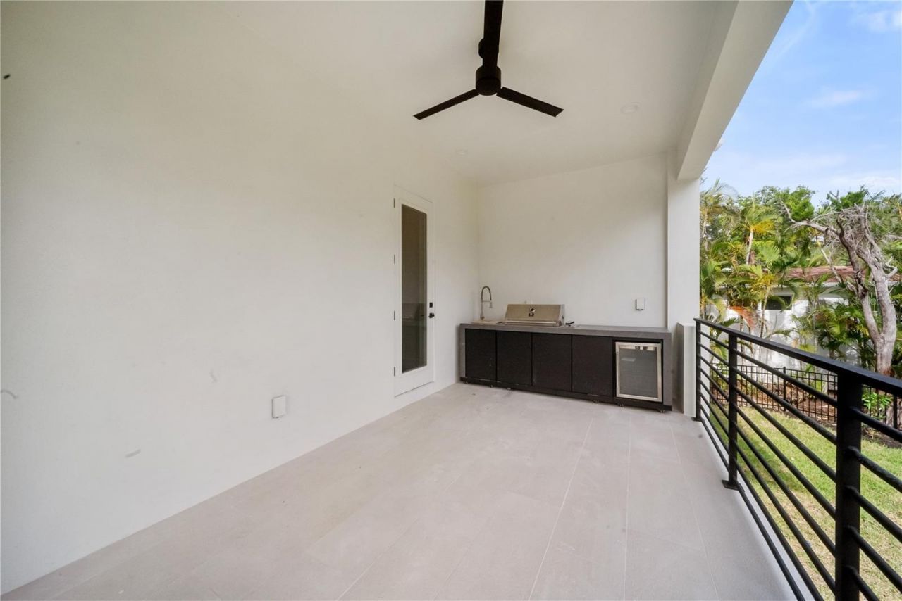 626 Buttonwood Drive, Longboat Key, FL 34228 Photo
