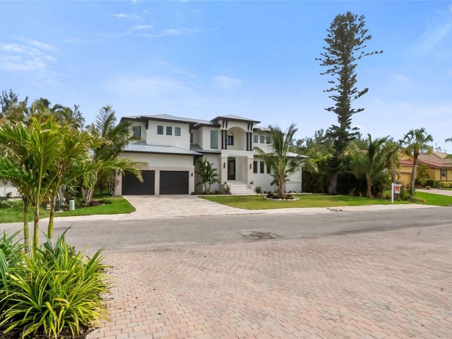 Property Image 80