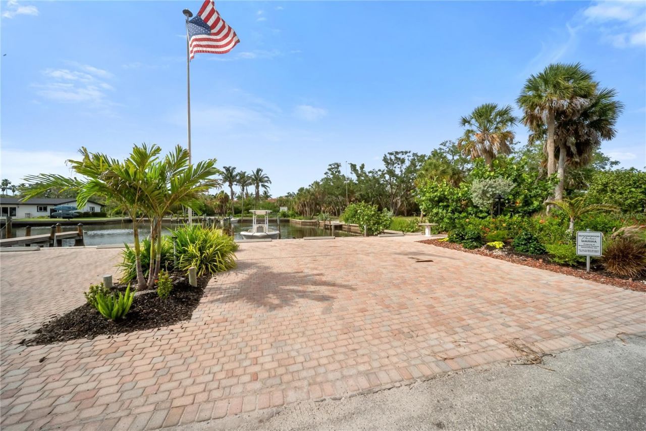 626 Buttonwood Drive, Longboat Key, FL 34228 Photo
