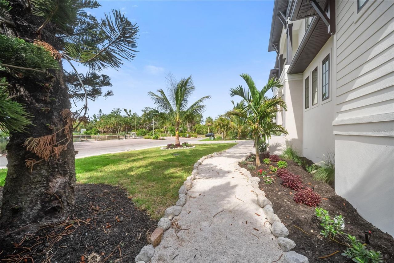 626 Buttonwood Drive, Longboat Key, FL 34228 Photo