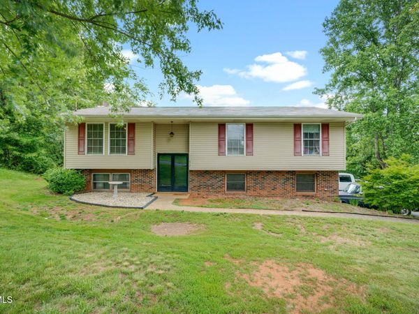 612 Larkspur Drive, Kingsport, TN 37660