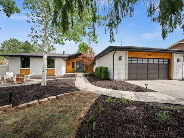 2241 E SOMERSET DR S, Cottonwood Heights, UT 84121