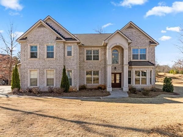 191 Crystal Lake Boulevard , Hampton, GA 30228