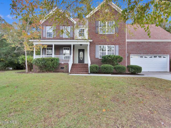 102 Huntington Court , Jacksonville, NC 28540