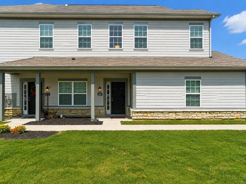 800 Redwood Lane , Lewis Center, OH 43035 Photo 3