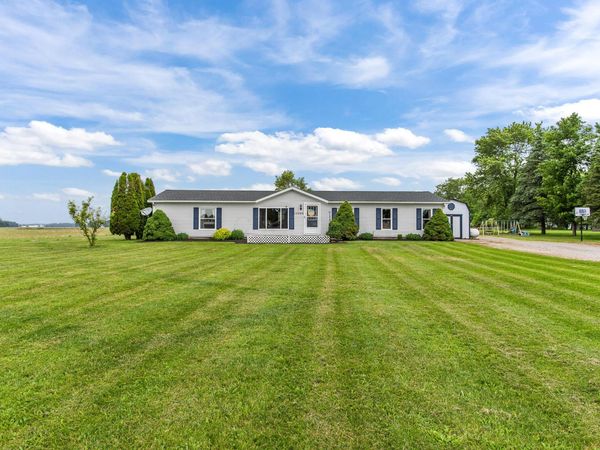 15646 State Route 720 , Lakeview, OH 43331
