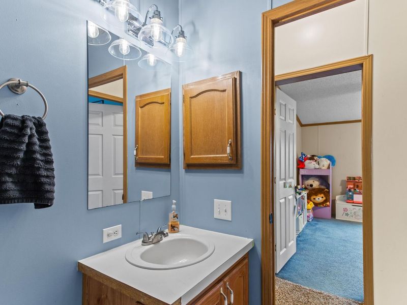 15646 State Route 720 , Lakeview, OH 43331 Photo 23