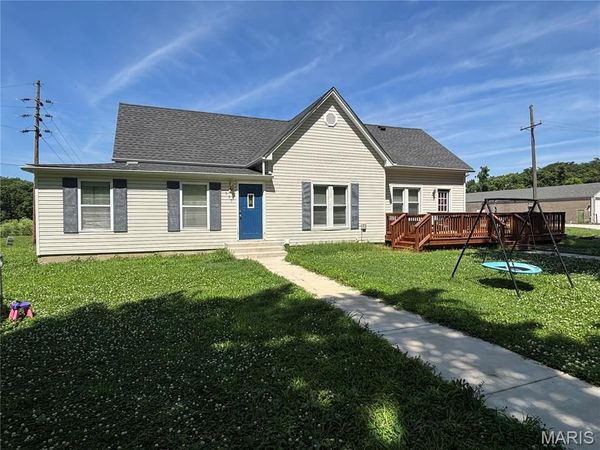 559 Alice Avenue , Greenville, IL 62246