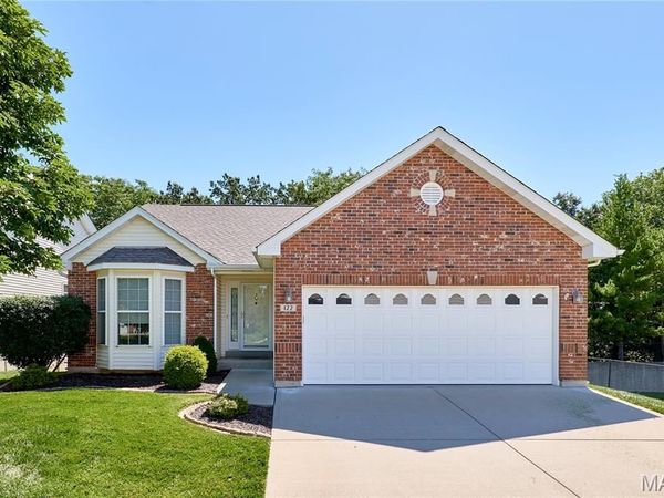 122 Westgate Drive, St Peters, MO 63376