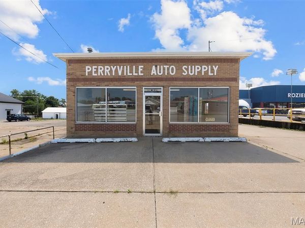 301 N Main Street , Perryville, MO 63775