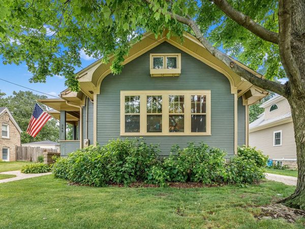 348 W Palatine Road , Palatine, IL 60067