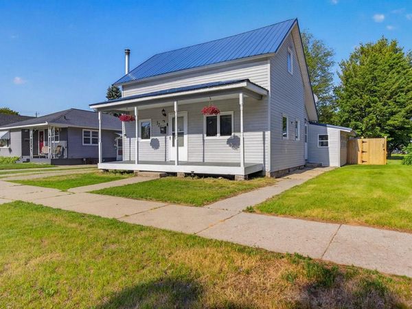 326 S ELLIS AVENUE, Peshtigo, WI 54157