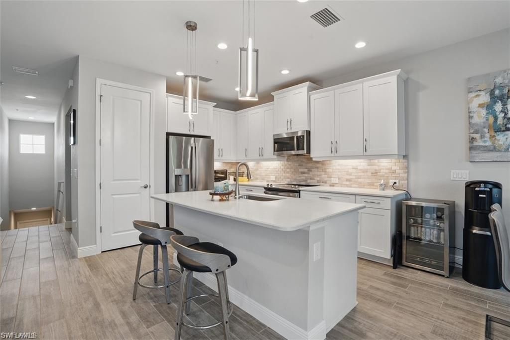 2567 Seychelles Dr, Unit 206, Naples, FL 34112 Photo