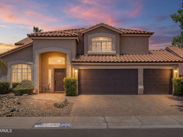 4554 E MICHELLE Drive, Phoenix, AZ 85032