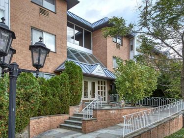 300 Livingston Avenue, Unit 2A, Mamaroneck, NY 10543