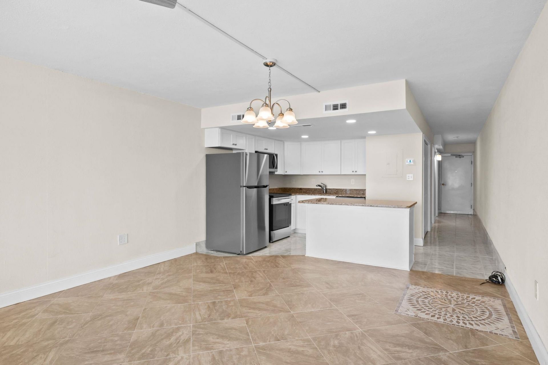 1012 N Waccamaw Dr.  Photo 10
