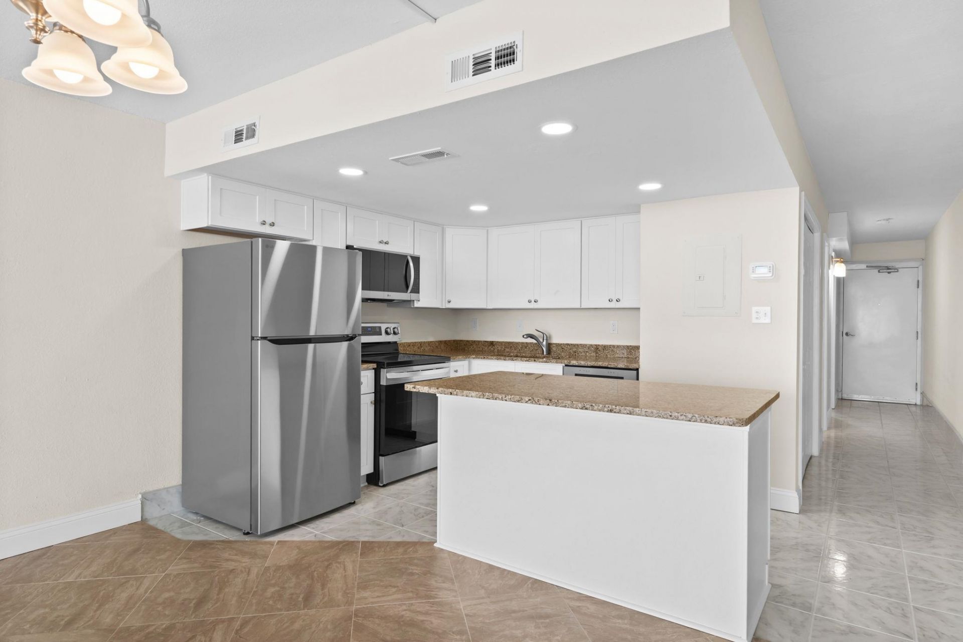 1012 N Waccamaw Dr.  Photo 12