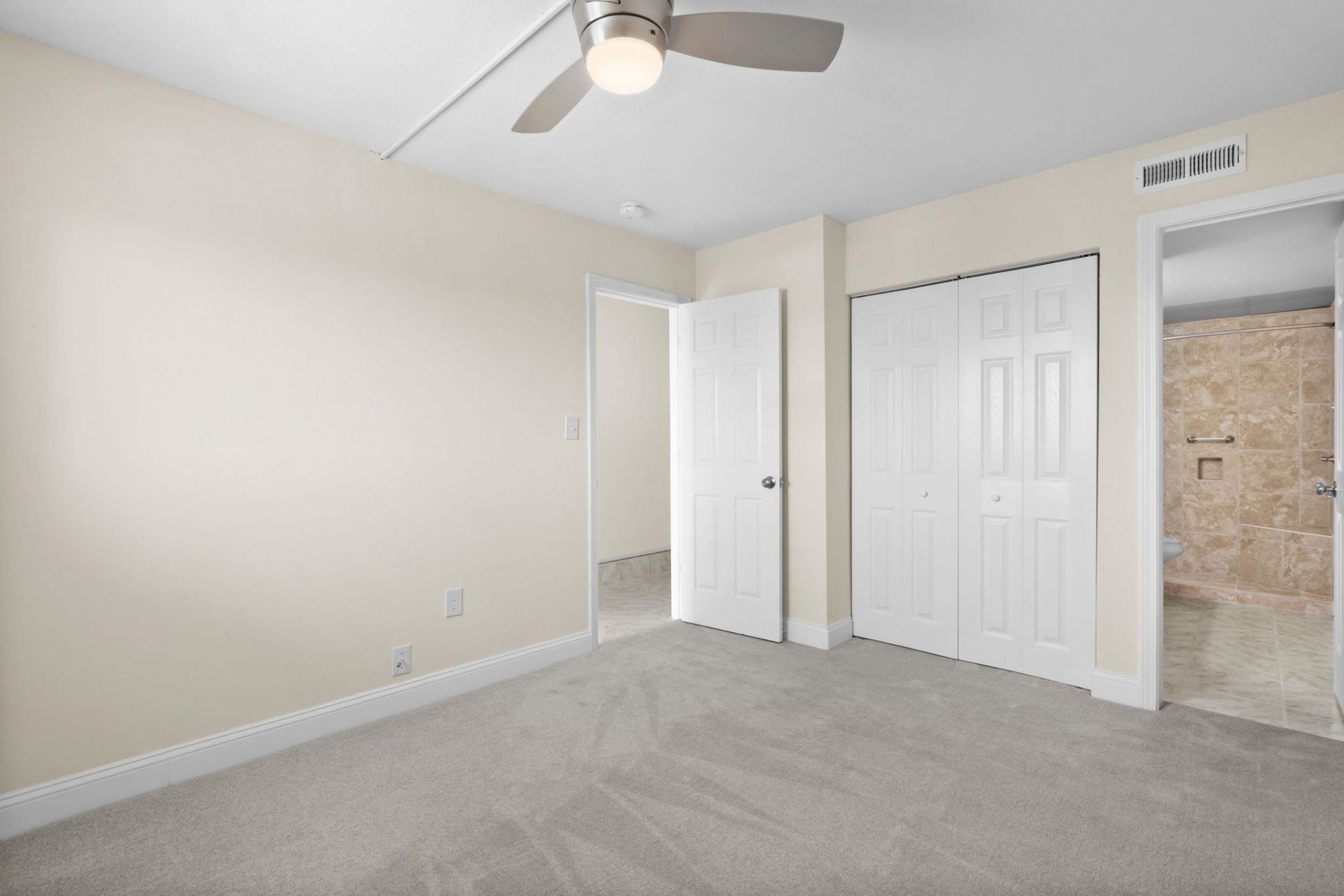 1012 N Waccamaw Dr.  Photo 18