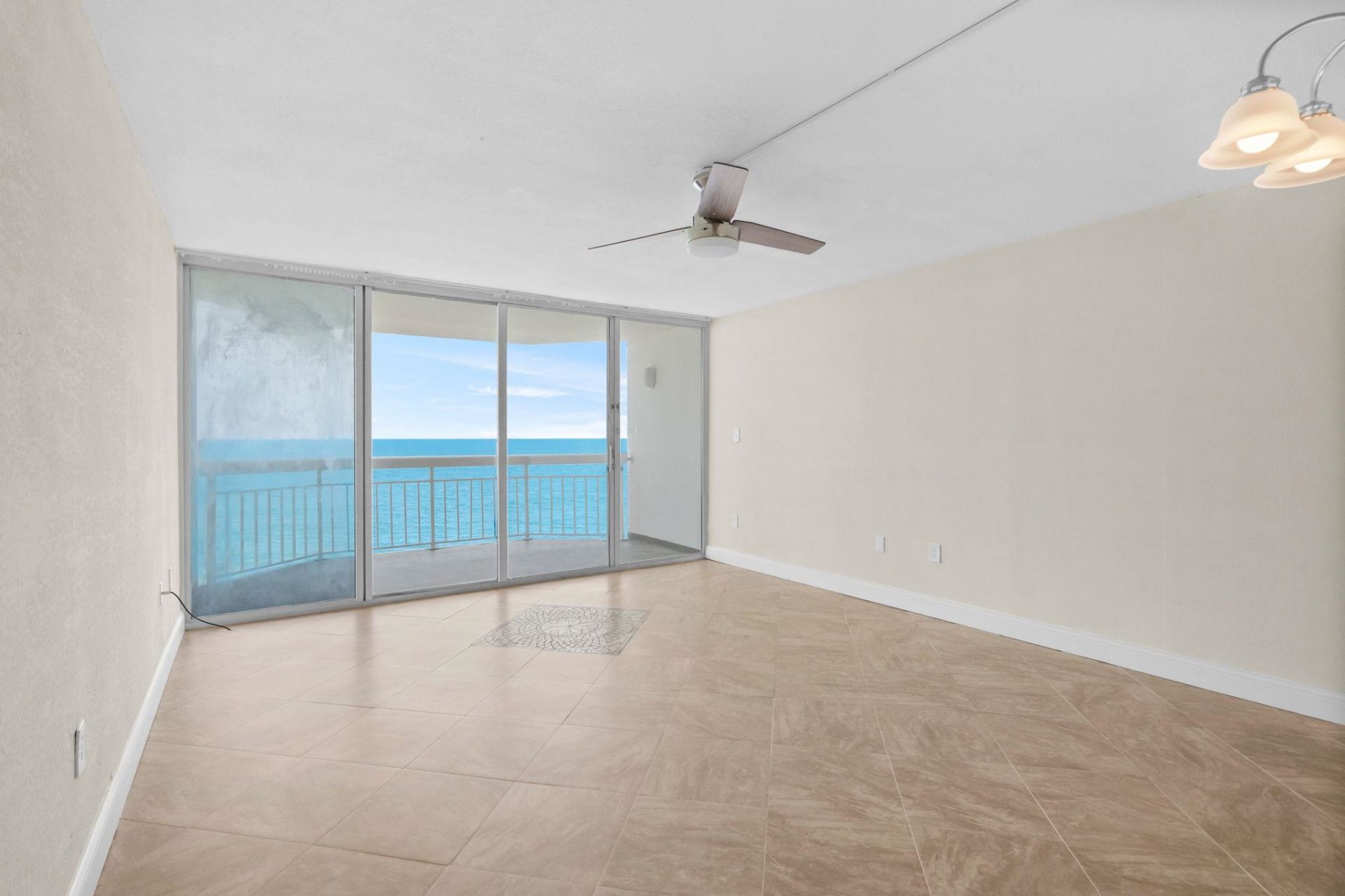 1012 N Waccamaw Dr.  Photo 6