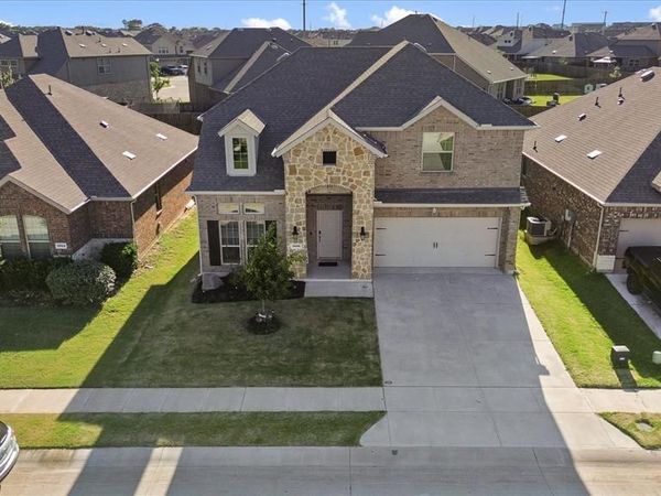2919 Jasper Trail, Aubrey, TX 76227