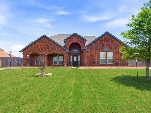 1080 Estates Drive, Kennedale, TX 76060
